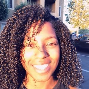 Meet your Posher, Amoya